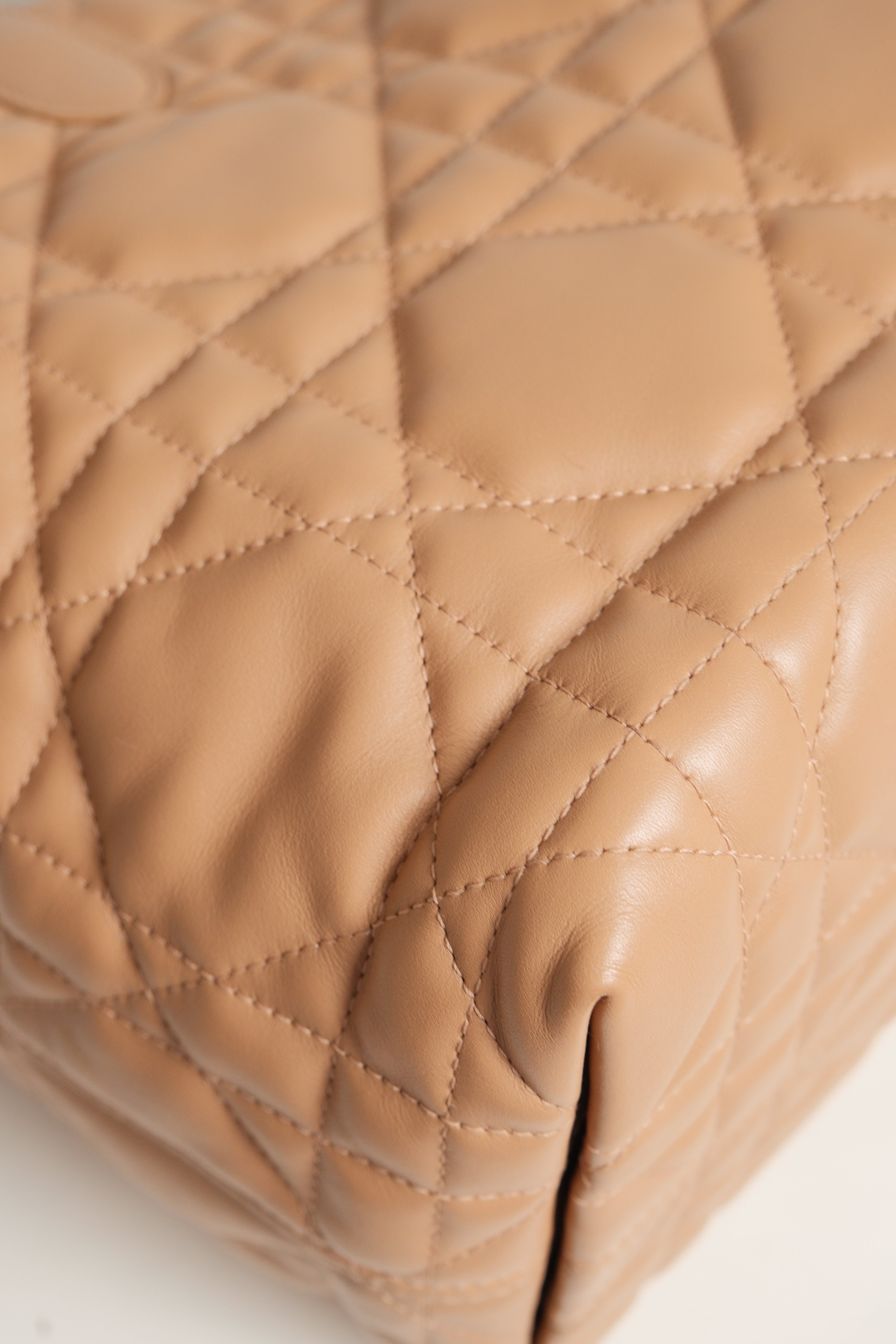 Medium Toujours Beige - NEW
