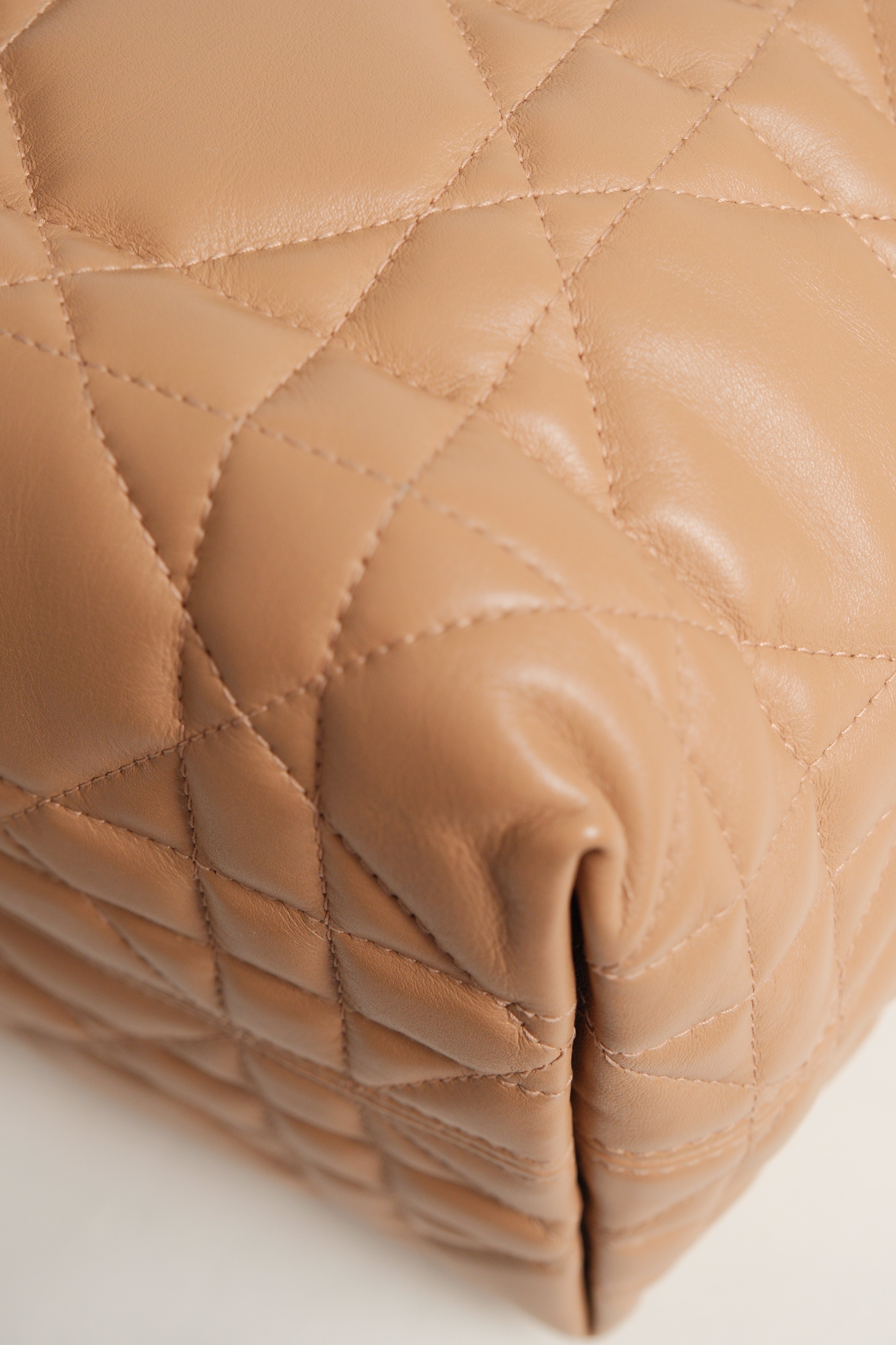 Medium Toujours Beige - NEW