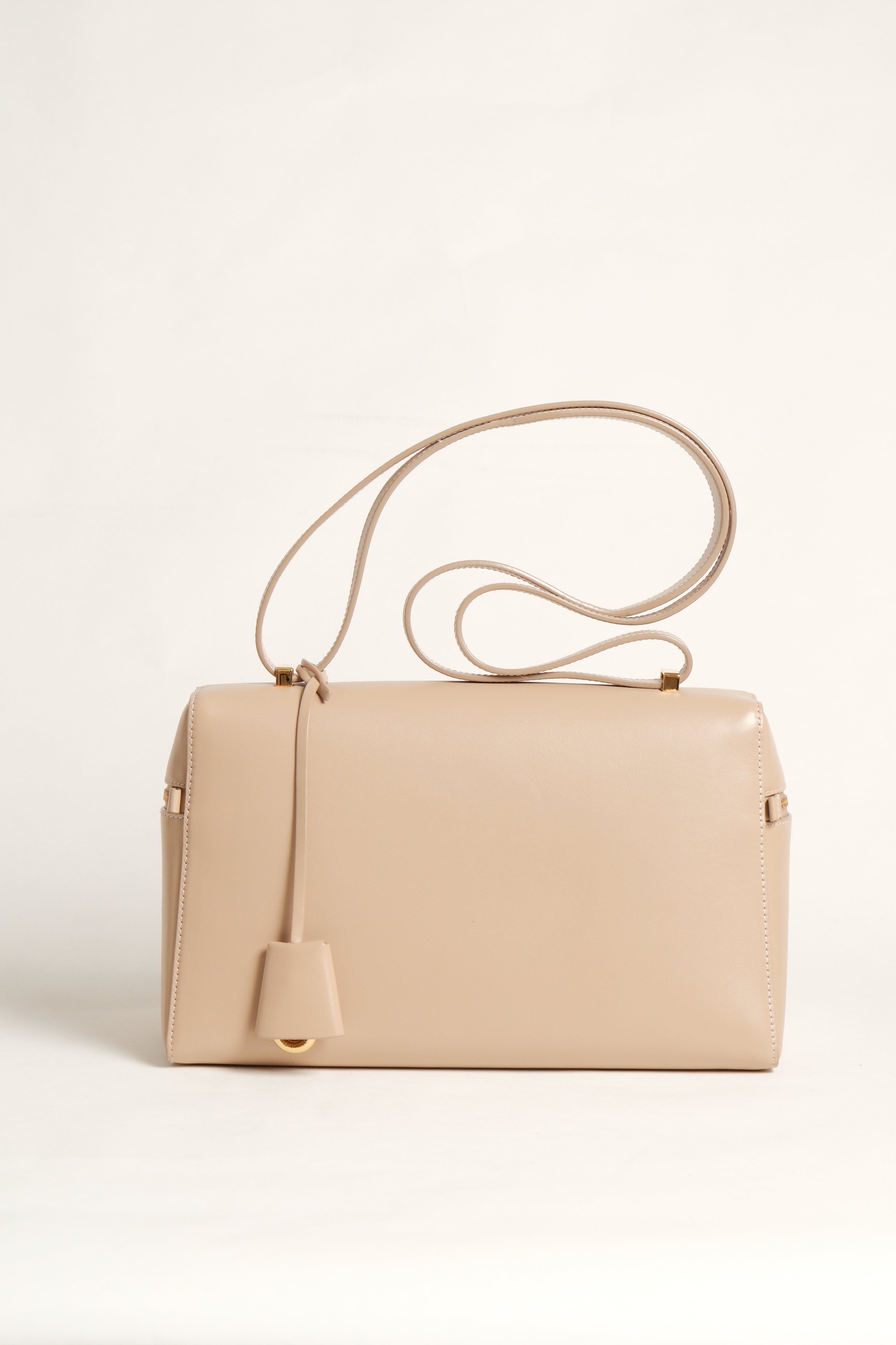 L27 Beige