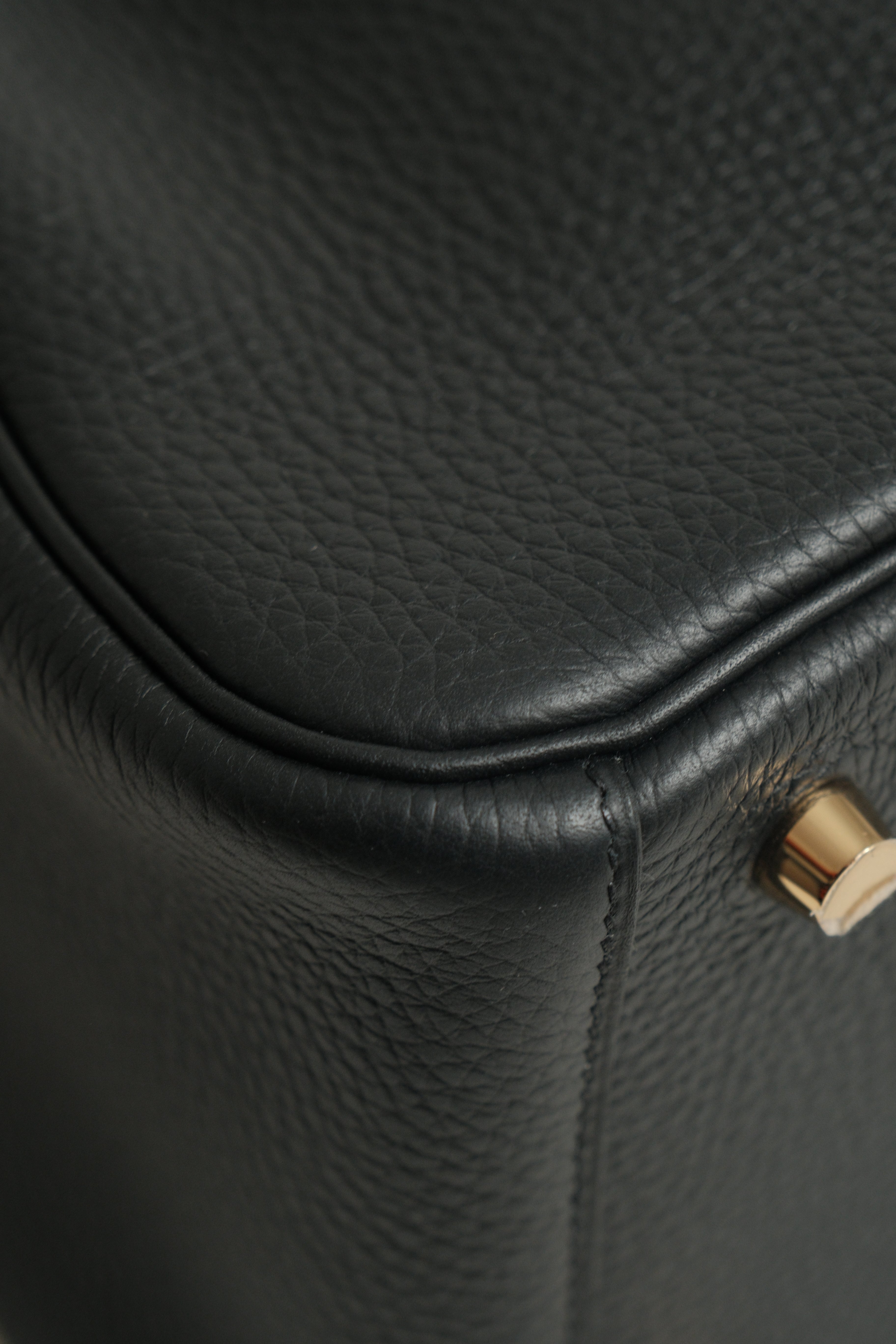 BRAND NEW Lindy 26 Noir Stamp K